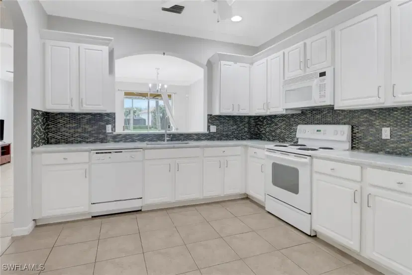 Picture of 20000 Heatherstone Way 3, Estero FL 33928