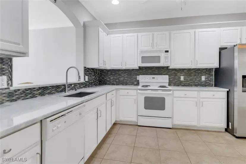 Picture of 20000 Heatherstone Way 3, Estero FL 33928