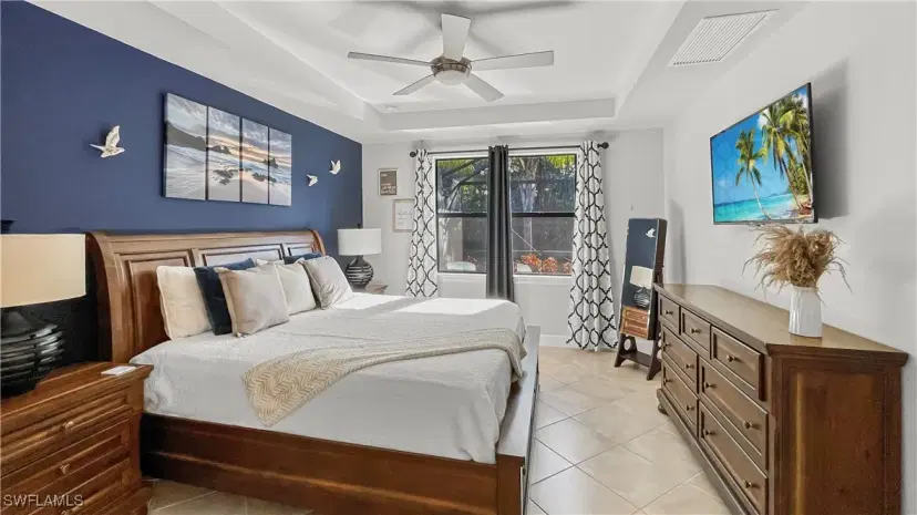 Picture of 7702 Jacaranda Ln, Naples FL 34114