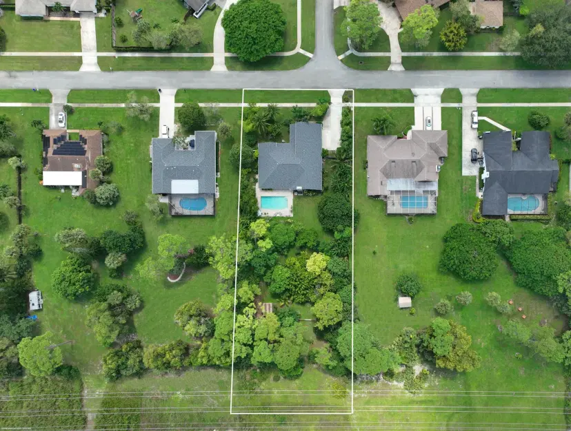 Picture of 12171 Old Country Road N, Wellington FL 33414