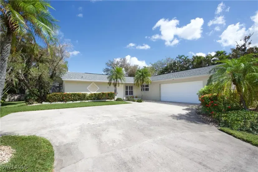 Picture of 673 Travers Ave, Fort Myers FL 33919