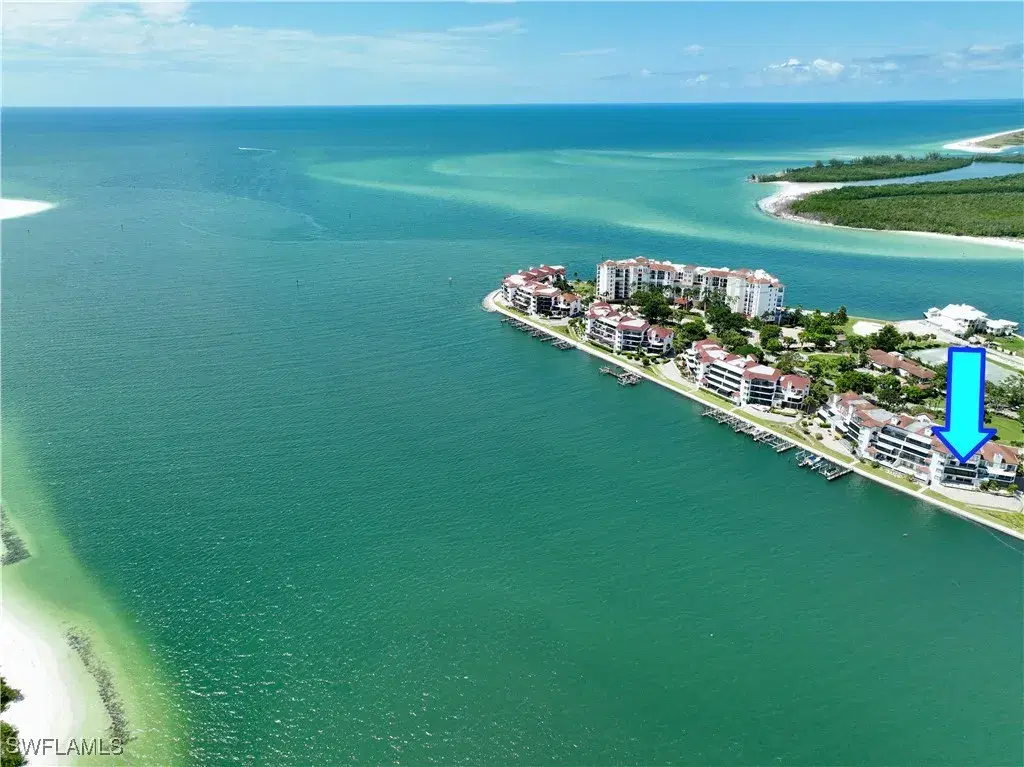 Picture of 231 La Peninsula Blvd 231, Naples, FL 34113