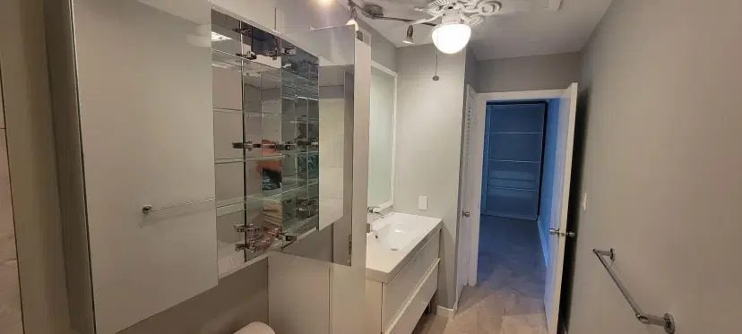 Picture of 3000 NE 16Th Ave 402, Oakland Park FL 33334