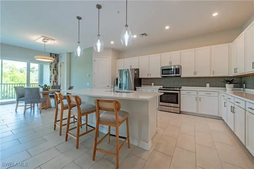 Picture of 172 Indies Dr E # 201, Naples FL 34114