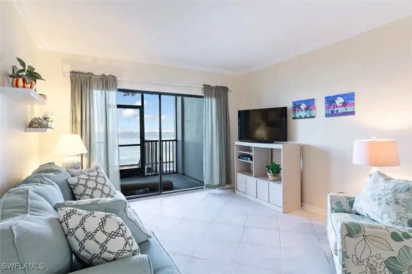 Picture of 1900 Virginia Ave 102, Fort Myers FL 33901