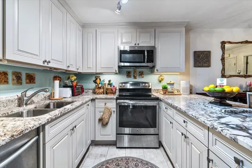 Picture of 1170 6Th Ave 9D, Vero Beach FL 32960