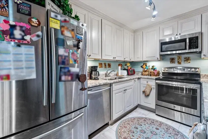 Picture of 1170 6Th Ave 9D, Vero Beach FL 32960