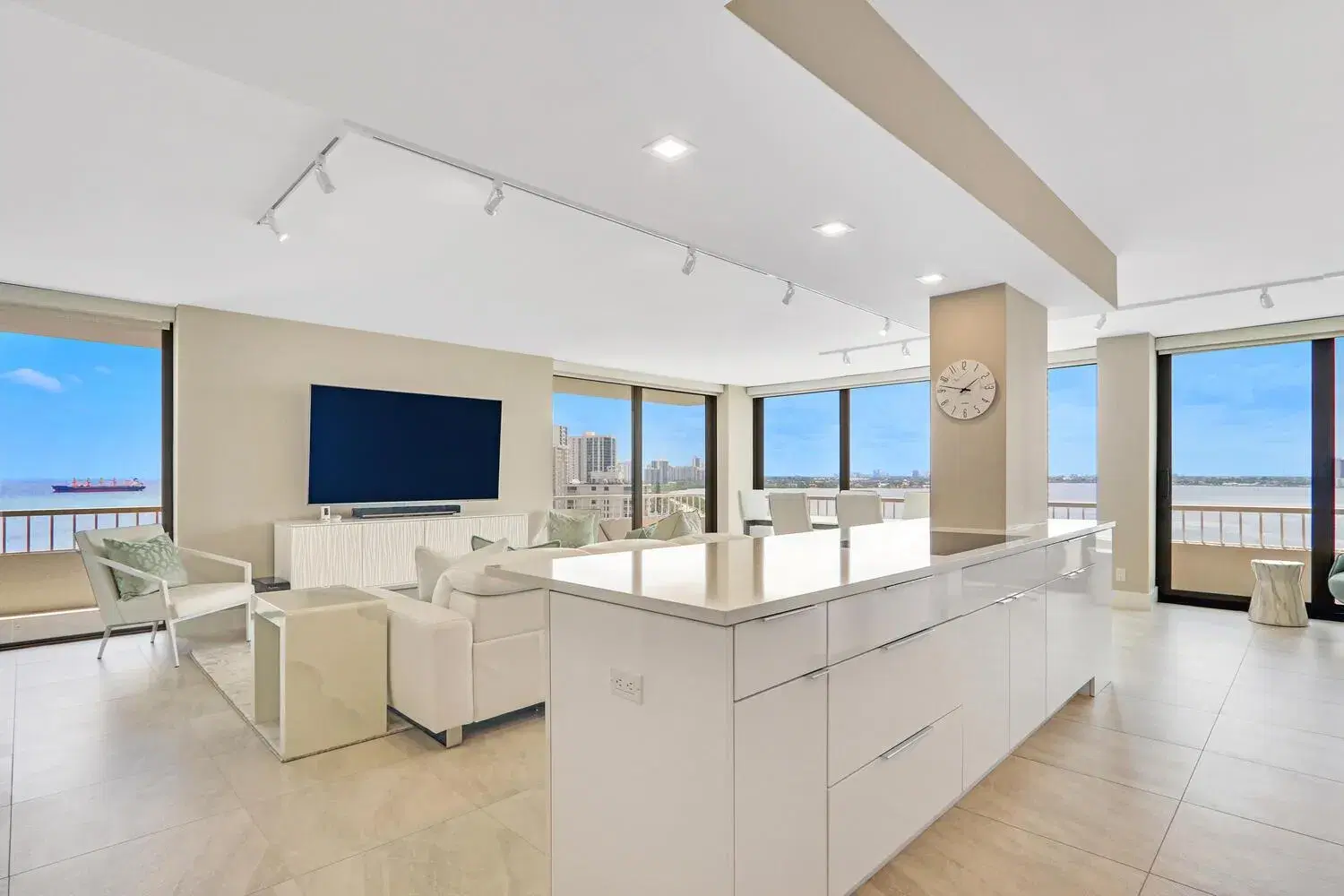 Picture of 5550 N Ocean Drive 12B, Riviera Beach, FL 33404