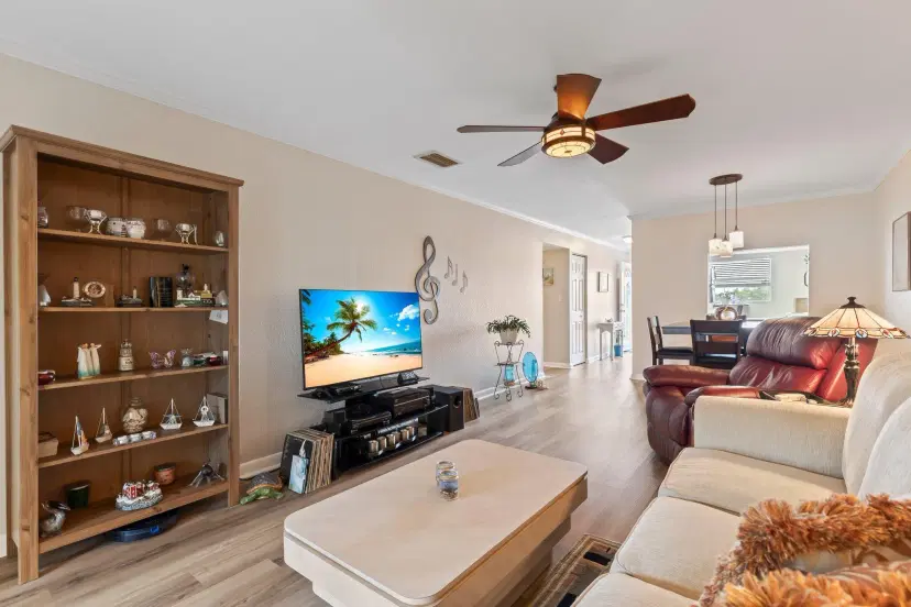 Picture of 1181 Carlton Court 202, Fort Pierce FL 34949