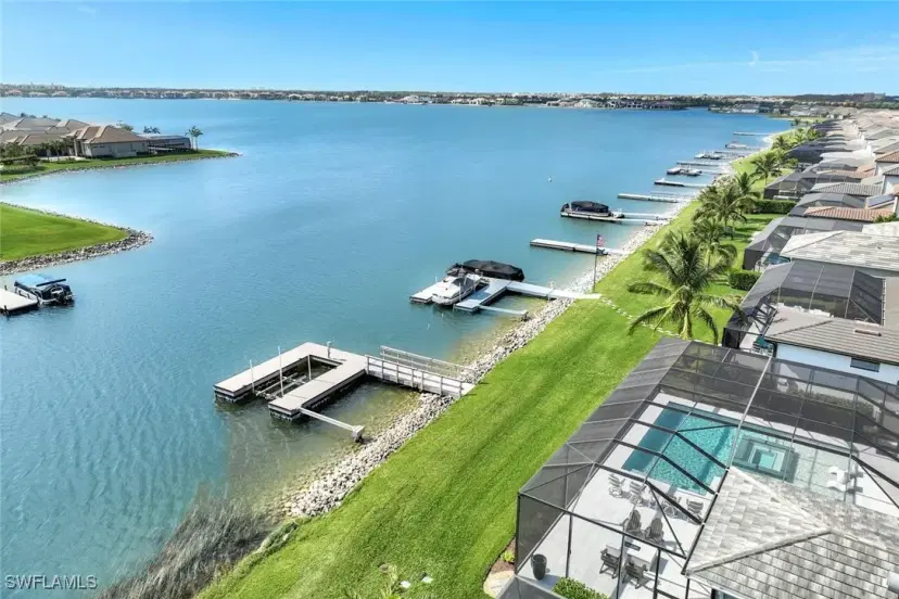 Picture of 11501 Venetian Lagoon Dr, Fort Myers FL 33913