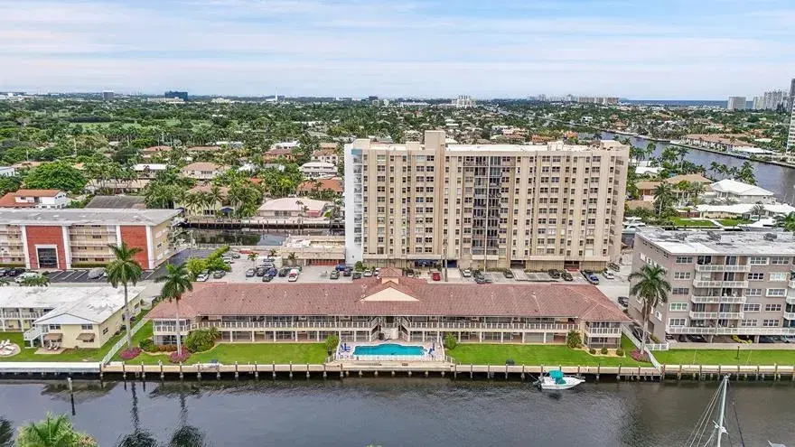Picture of 2864 NE 33Rd Ct 201, Fort Lauderdale, FL 33306