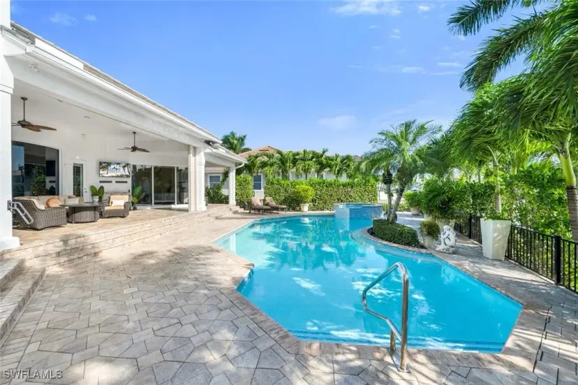 Picture of 255 Mermaids Bight, Naples FL 34103