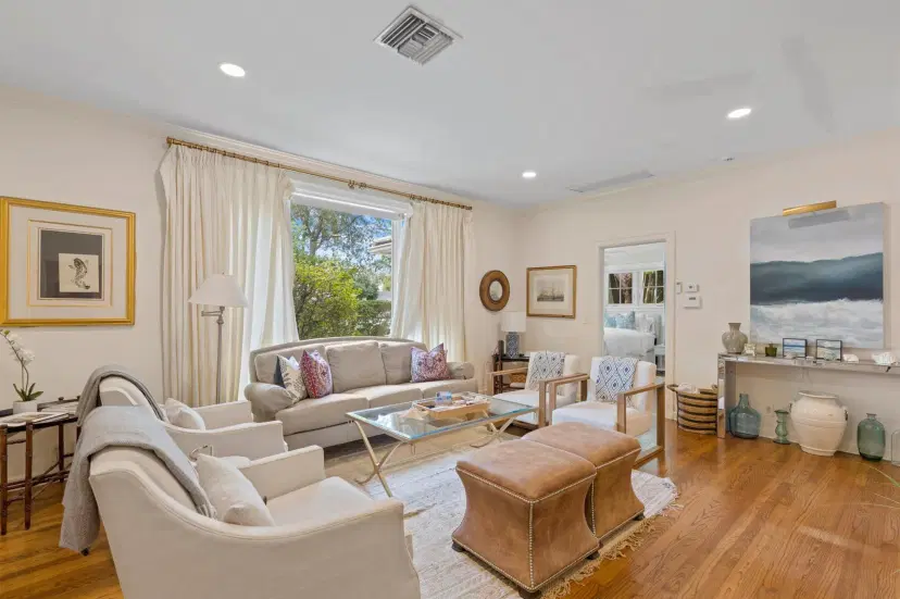 Picture of 733 Sunset Road, West Palm Beach FL 33401