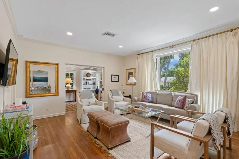 Picture of 733 Sunset Road, West Palm Beach FL 33401