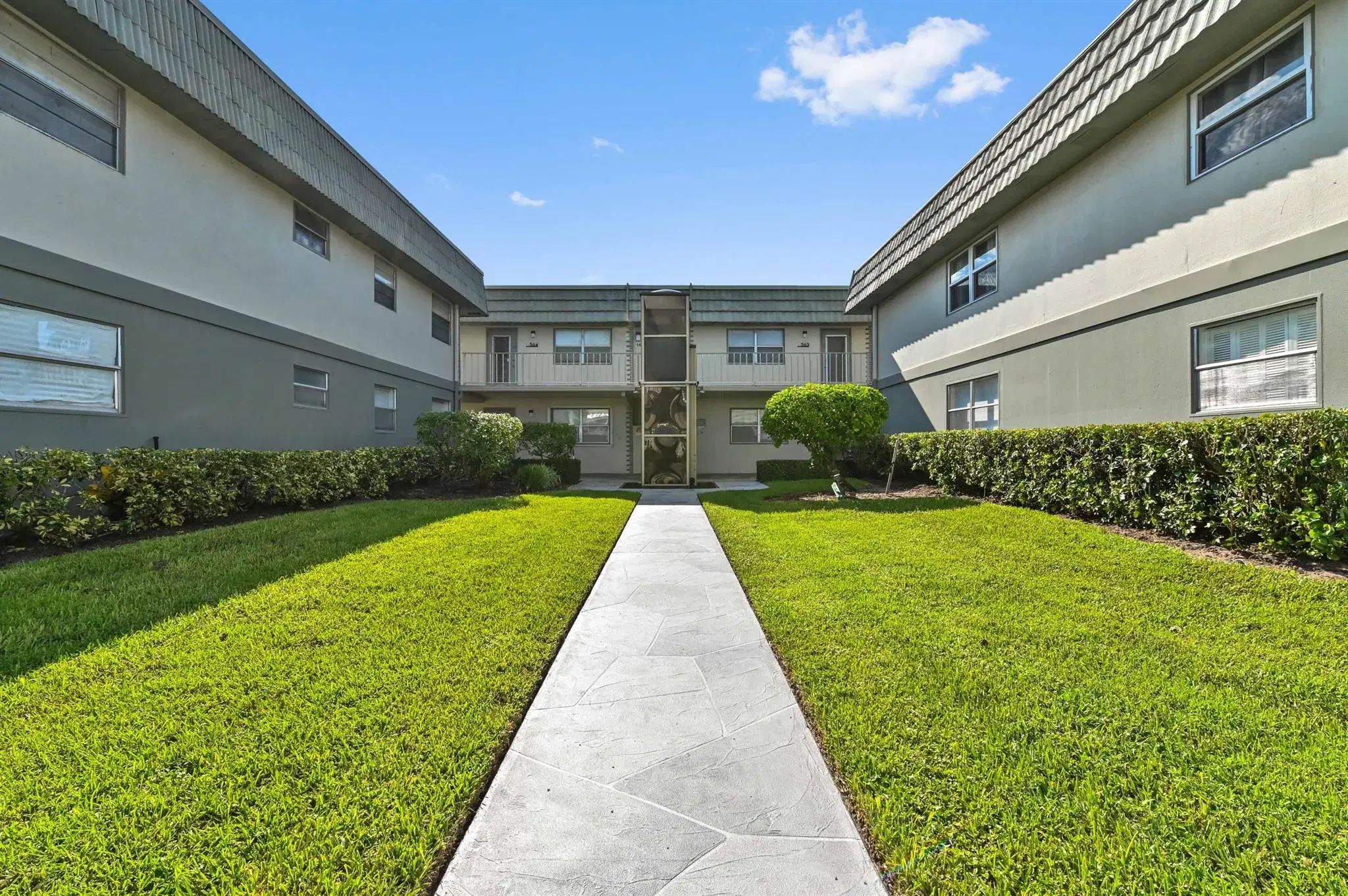 Picture of 538 Monaco L, Delray Beach, FL 33446