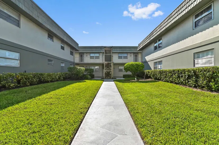Picture of 538 Monaco L, Delray Beach FL 33446