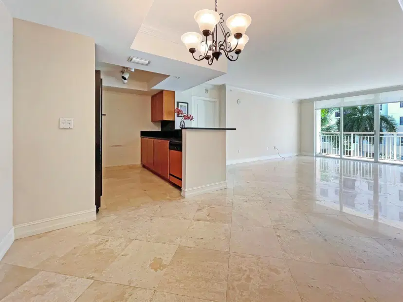 Picture of 99 SE Mizner Boulevard 445, Boca Raton FL 33432