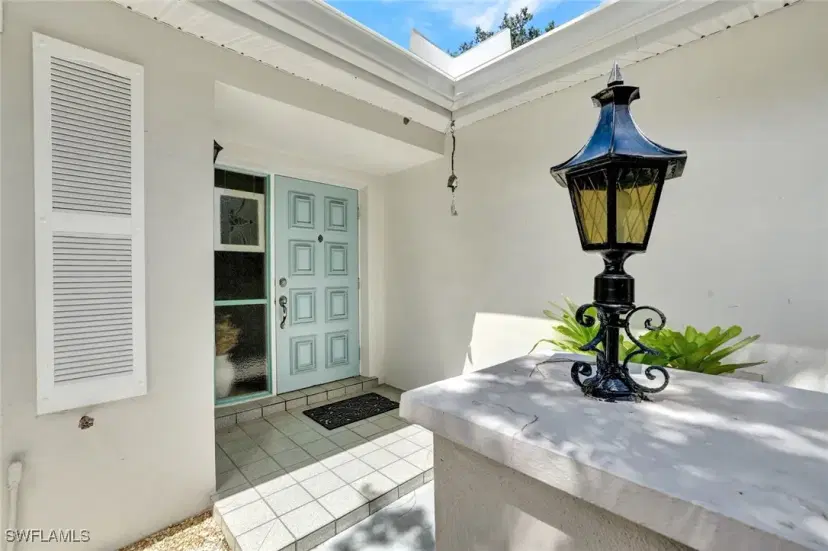 Picture of 521 Piper Blvd, Naples FL 34110