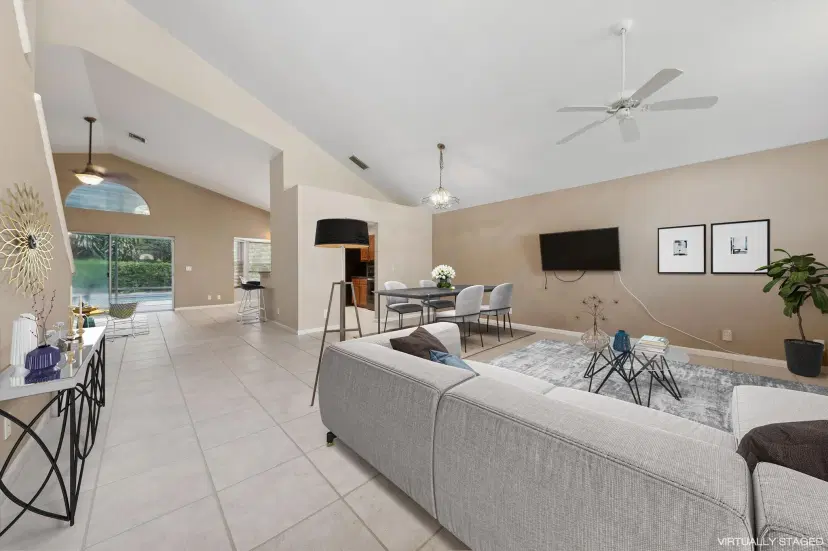 Picture of 15230 Oak Chase Court, Wellington FL 33414