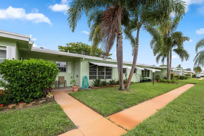 Picture of 3250 Park Lane B, Boynton Beach FL 33435