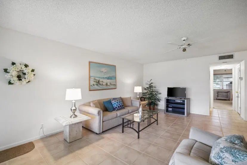 Picture of 3250 Park Lane B, Boynton Beach FL 33435