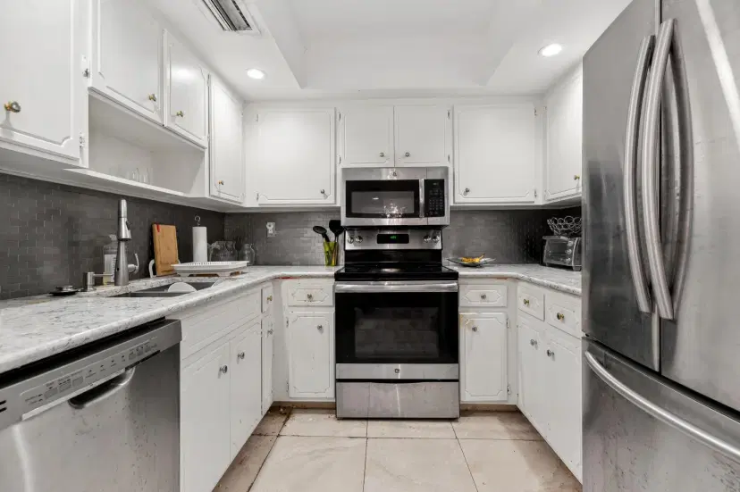 Picture of 301 Venetian Drive 15, Delray Beach FL 33483