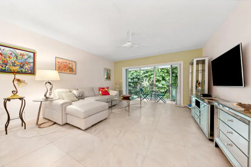 Picture of 301 Venetian Drive 15, Delray Beach FL 33483