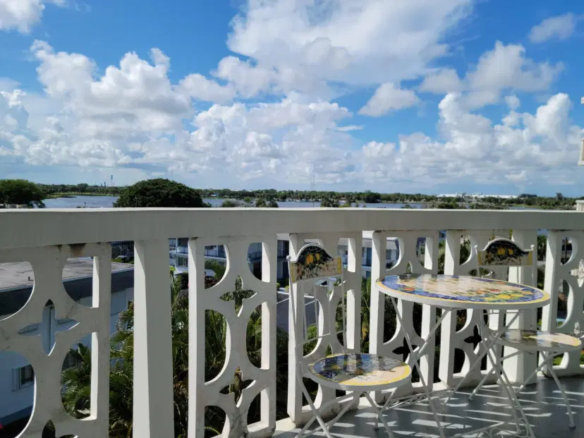 Picture of 2381 Sunset Avenue 406, Lake Worth Beach FL 33461
