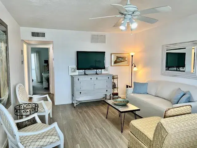 Picture of 2381 Sunset Avenue 406, Lake Worth Beach FL 33461