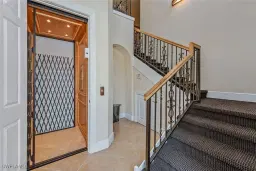Picture of 9106 Cascada Way 202, Naples, FL 34114