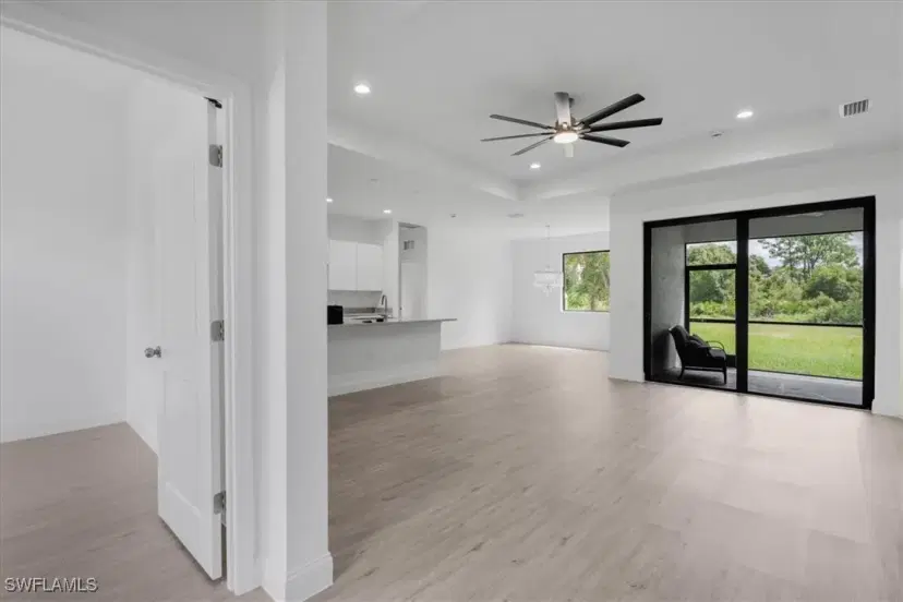 Picture of 604 Lake Ave, Lehigh Acres FL 33972