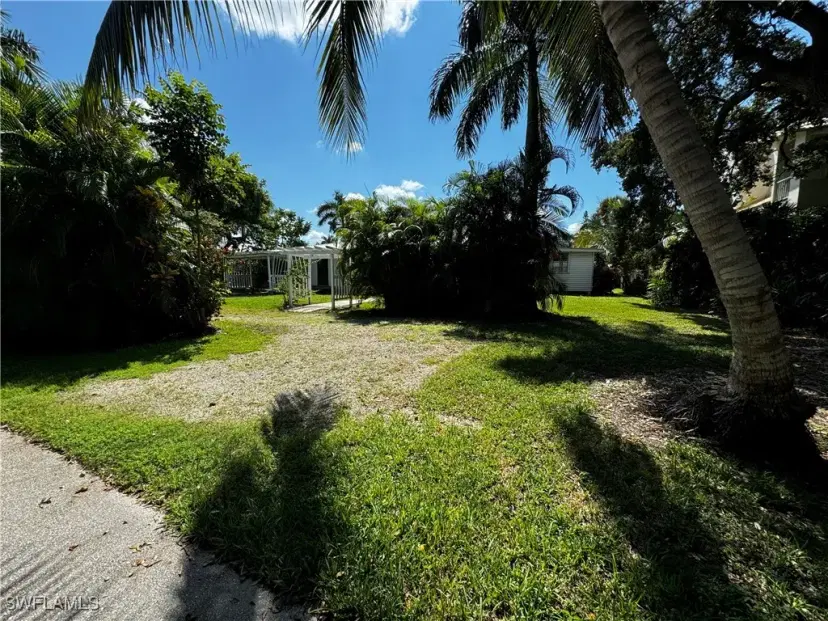 Picture of 162 11Th Ave S, Naples FL 34102