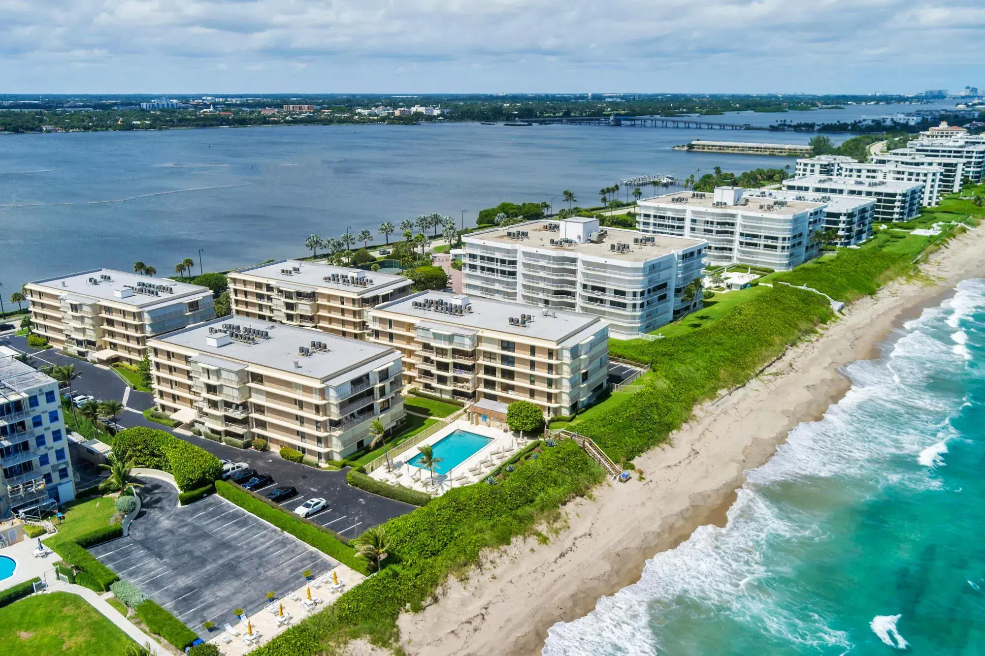 Picture of 3200 S Ocean Boulevard A504, Palm Beach, FL 33480