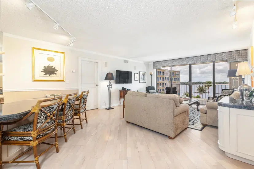 Picture of 3200 S Ocean Boulevard A504, Palm Beach FL 33480