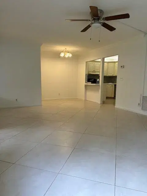 Picture of 3625 La Aires Court B-1, Greenacres FL 33463