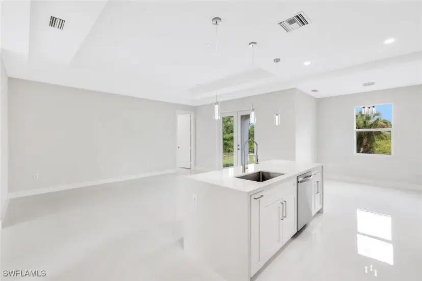Picture of 1033 Marshall Ave E, Lehigh Acres FL 33974