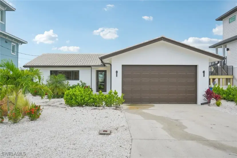 Picture of 268 Ibis St, Fort Myers Beach FL 33931