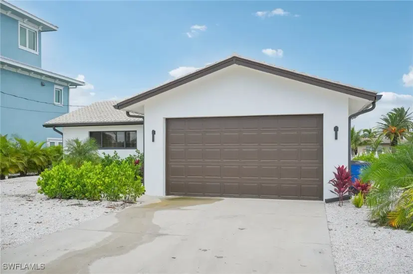 Picture of 268 Ibis St, Fort Myers Beach FL 33931