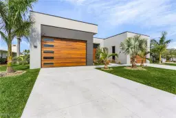 Picture of 1929 SE 26Th Ter, Cape Coral, FL 33904