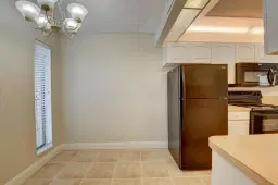 Picture of 16 Royal Palm Way 202, Boca Raton, FL 33432