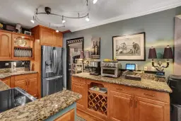 Picture of 140 NE 19Th Ct 220E, Wilton Manors, FL 33305