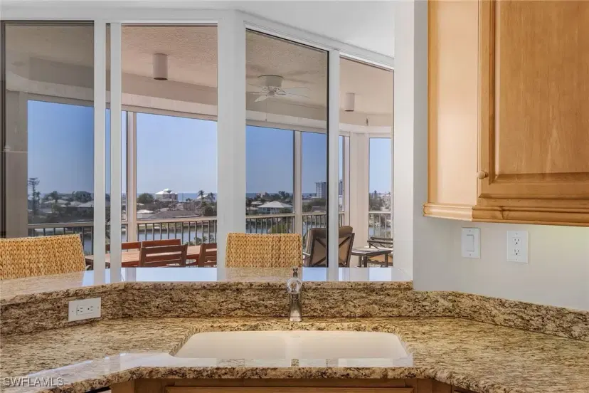 Picture of 4192 Bay Beach Ln 852, Fort Myers Beach FL 33931