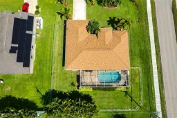 Picture of 914 SW 9Th Ct, Cape Coral, FL 33991