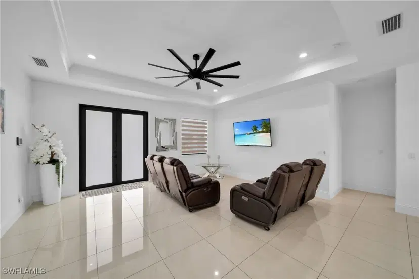 Picture of 1911 NE 15Th Pl, Cape Coral FL 33909
