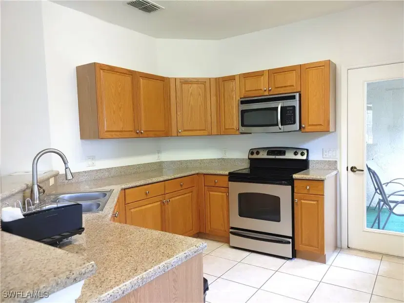 Picture of 1806 Concordia Lake Cir 2210, Cape Coral FL 33909