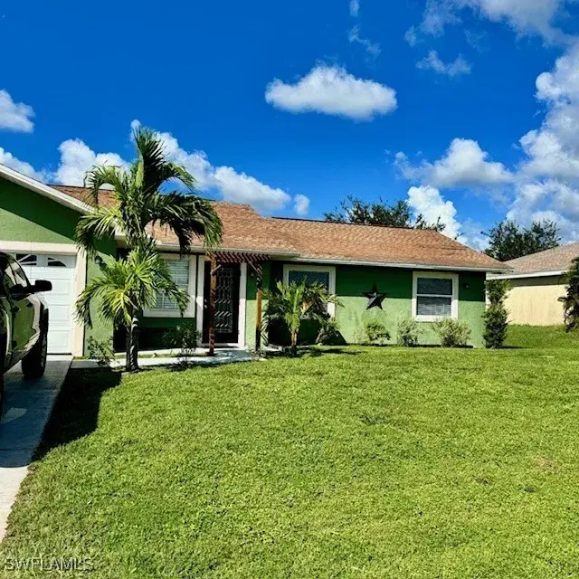 Picture of 105 NE 12Th Ter, Cape Coral, FL 33909