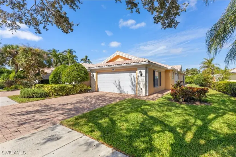 Picture of 7373 Emilia Ln, Naples FL 34114