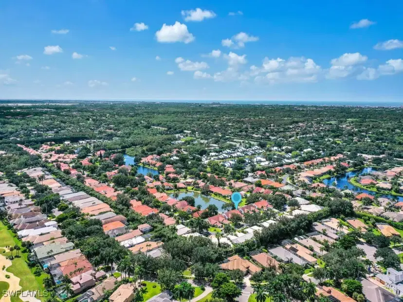 Picture of 4899 Europa Dr, Naples FL 34105