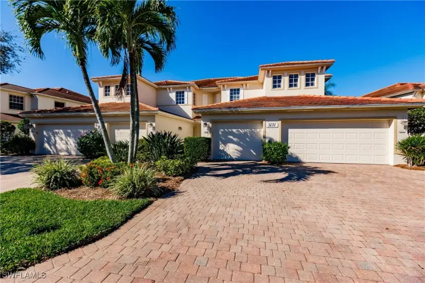 Picture of 3011 Meandering Way 202, Fort Myers FL 33905
