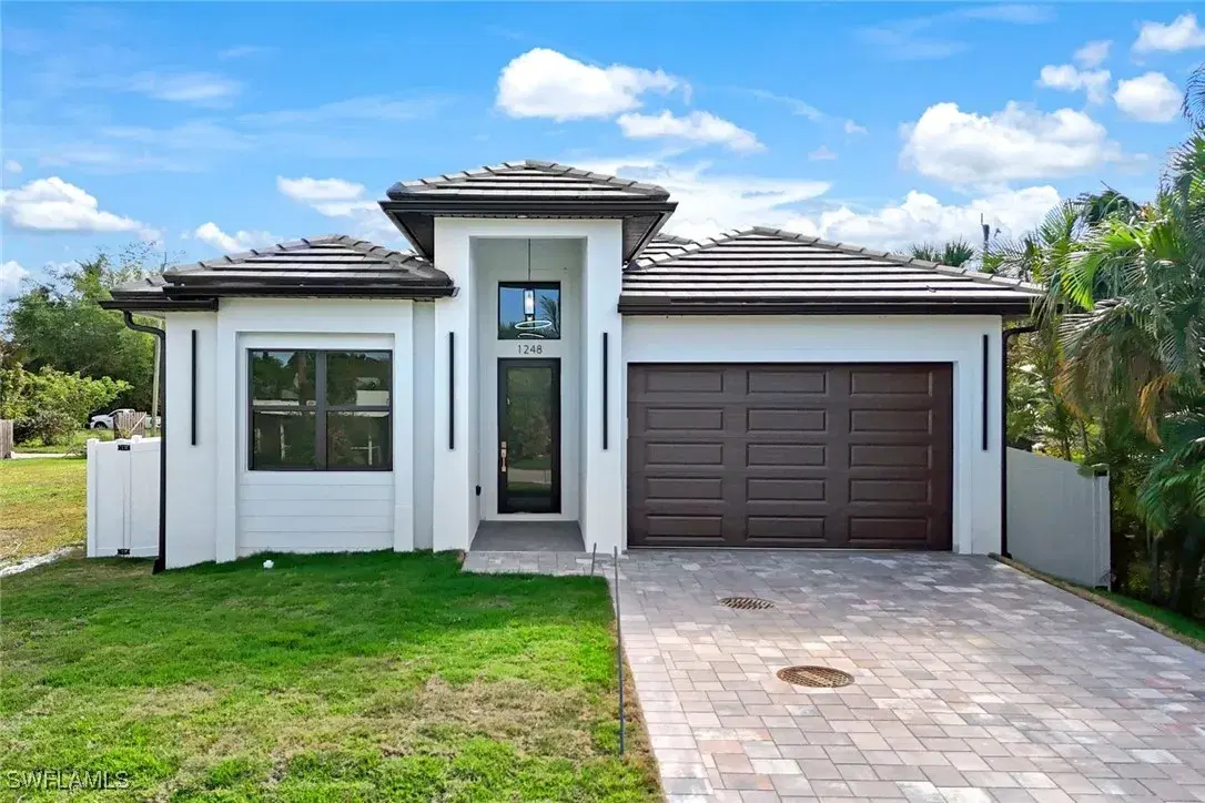 Picture of 1248 Trail Terrace Dr, Naples, FL 34103